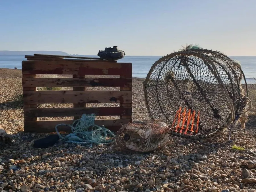Highcliffe Beach Clean Team