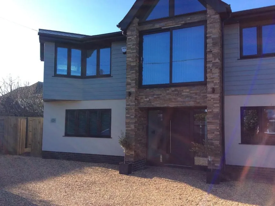 Cliff Top Studio – Barton on Sea