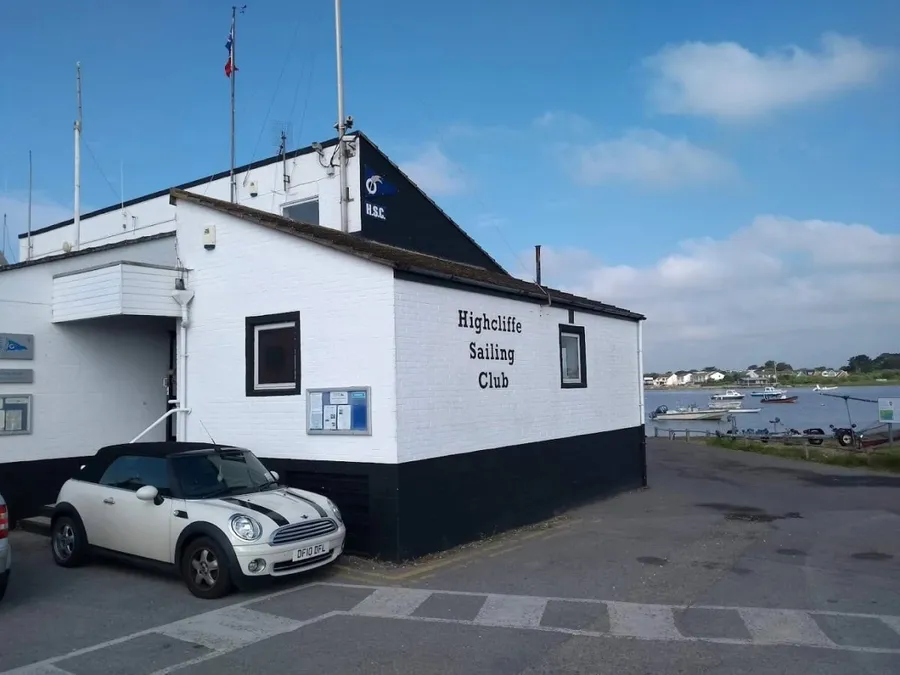 Highcliffe Sailing Club