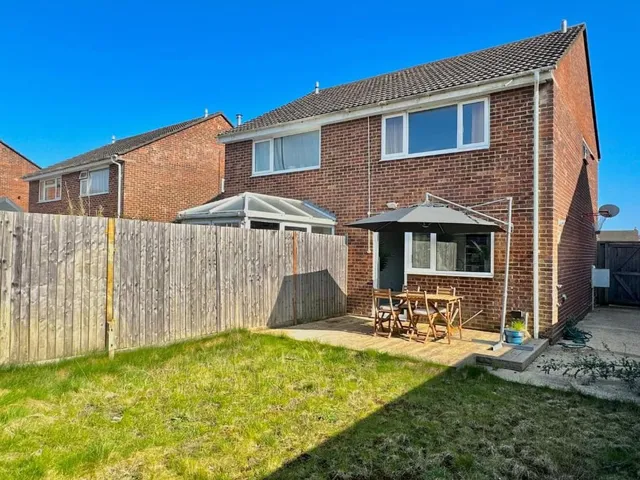 Mudeford Muse: A Semi-Detached Holiday House Near the Harbour